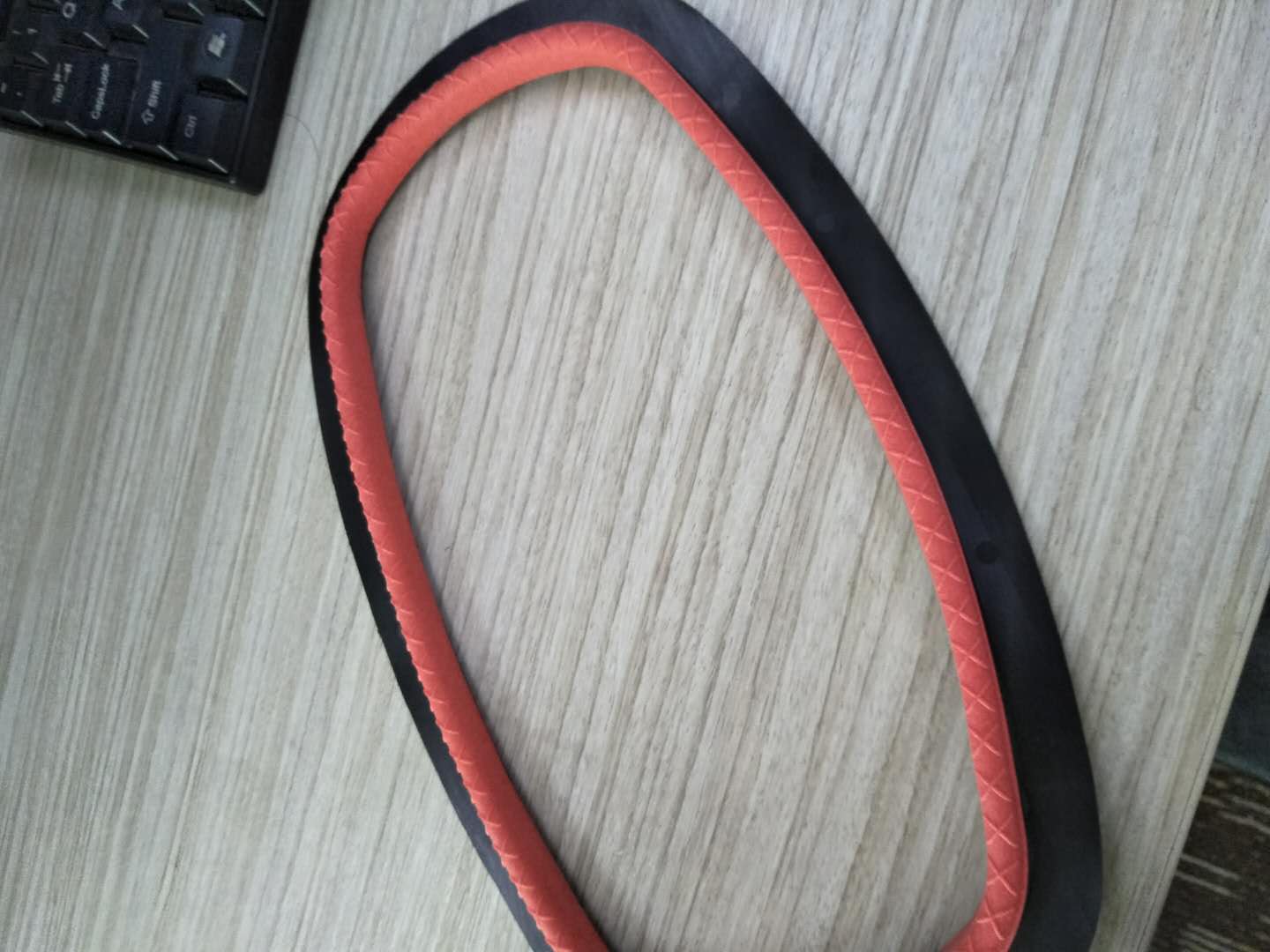 發(fā)泡硅膠粘鐵皮的膠水