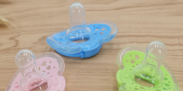 硅膠粘尼龍用什么膠水